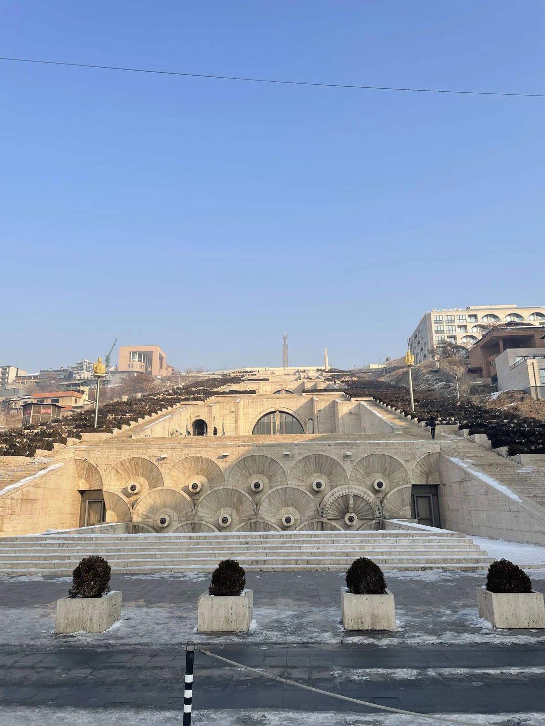 Сегодня гуляли по Еревану с душевным гидом Гургеном. Экскурсия понравилась, узнали много интересного и неизвестного нам