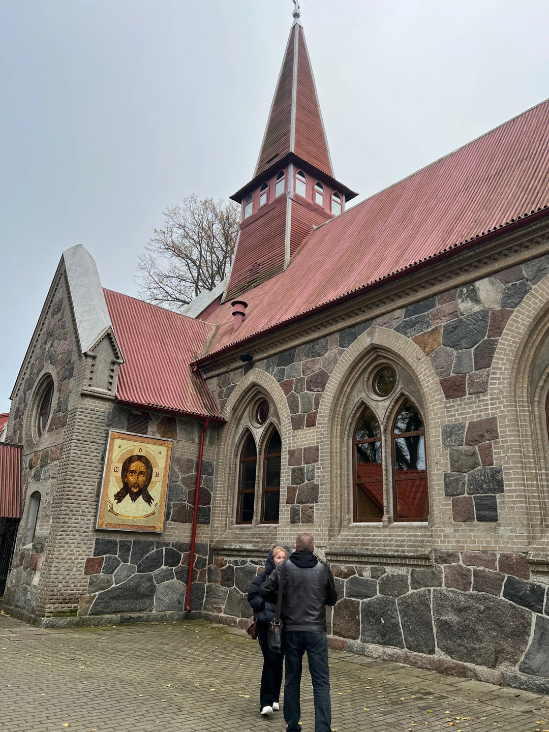 Я был(а) на экскурсии, и она оказалась очень интересной и познавательной. Гид увлекательно рассказывал(а) о теме