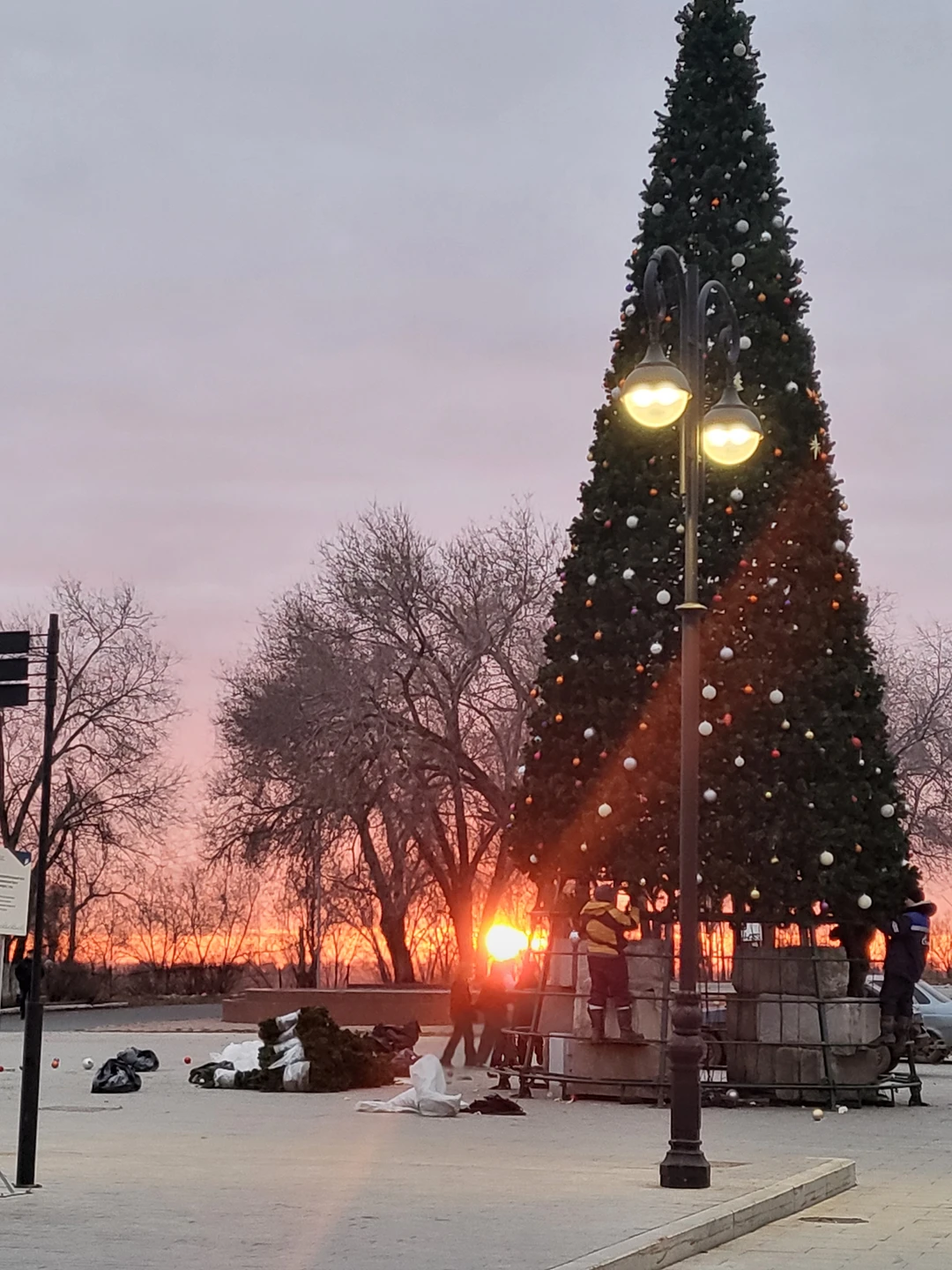 Огромная благодарность Людмиле! Я из Санкт-Петербурга, в первый раз в Оренбурге. Людмила смогла показать основные исторические
