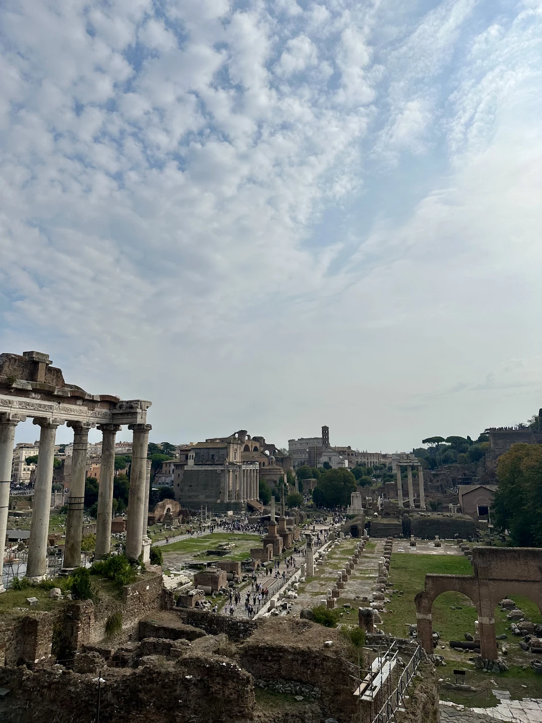 В октябре 2025 года мы были на экскурсии в Риме с гидом Маргаритой, и по нашему