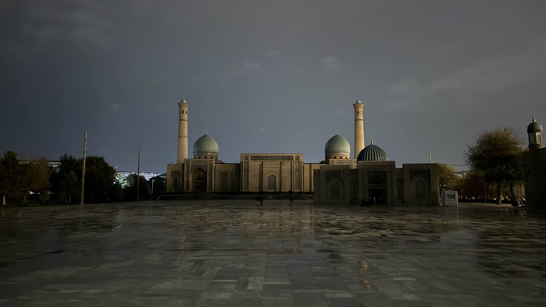 Прекрасная экскурсия, чудесный гид Шерзод. Интересные рассказы и индивидуальный подход гарантирован! Очень понравилось) спасибо 🙏