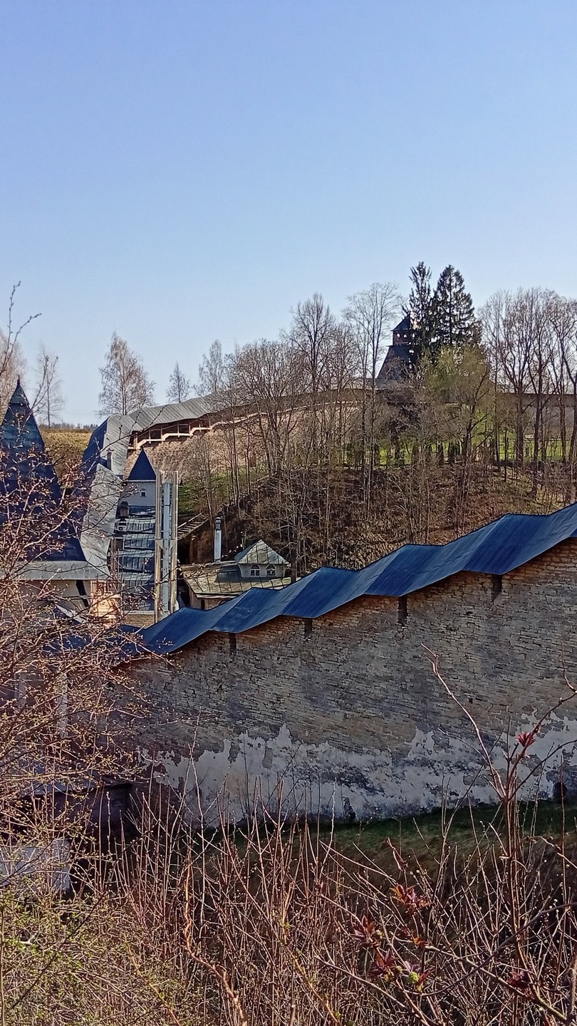 Автобусная экскурсия из Пскова в Изборск и Печоры (лидия)
