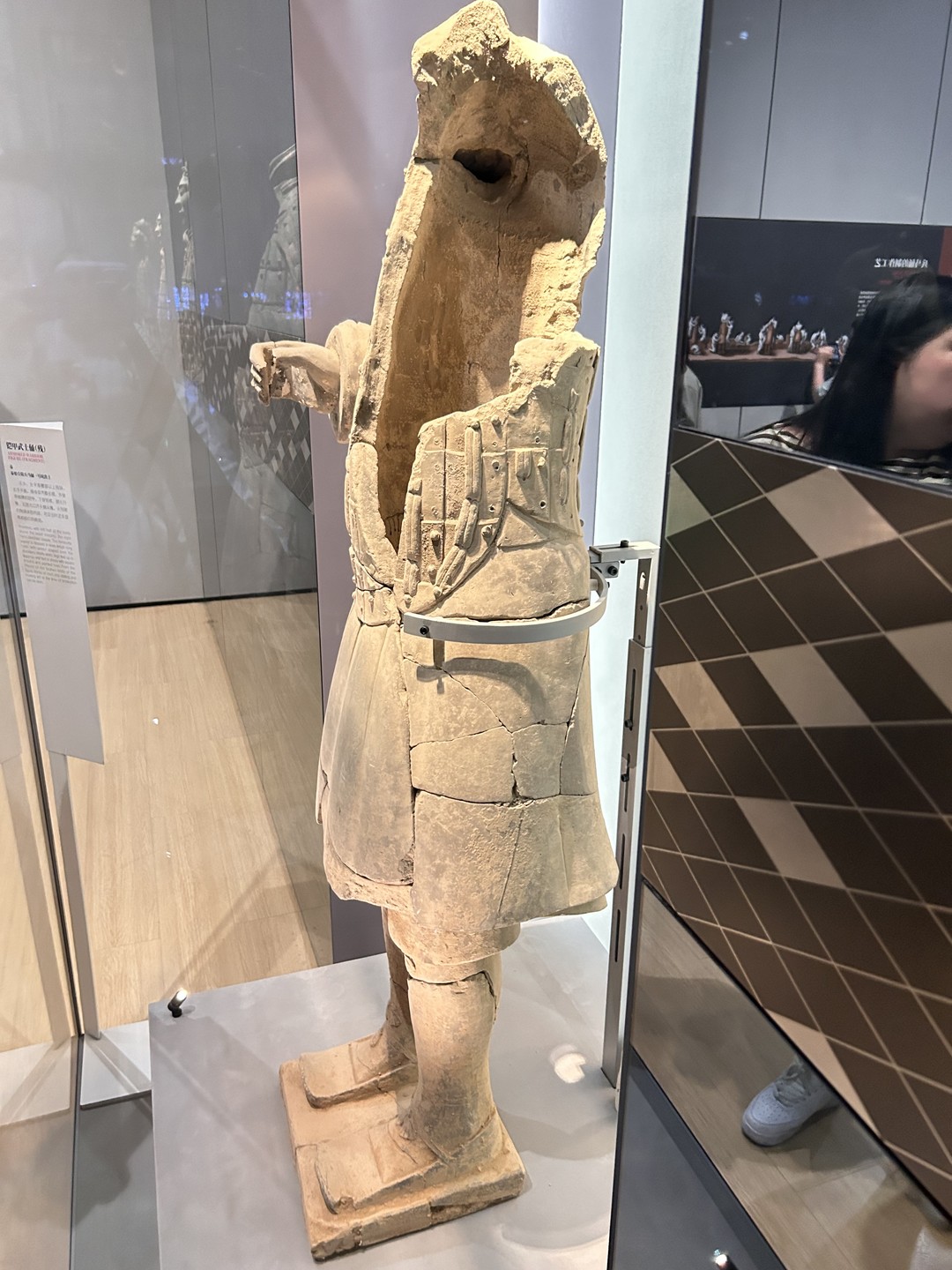 Алина прекрасный гид♥️ огромная благодарность от нашей семьи за невероятное погружение в историю создания терракотовый армии