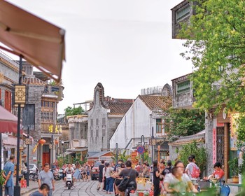 Древний город Шаван, сад Баомо и рынок