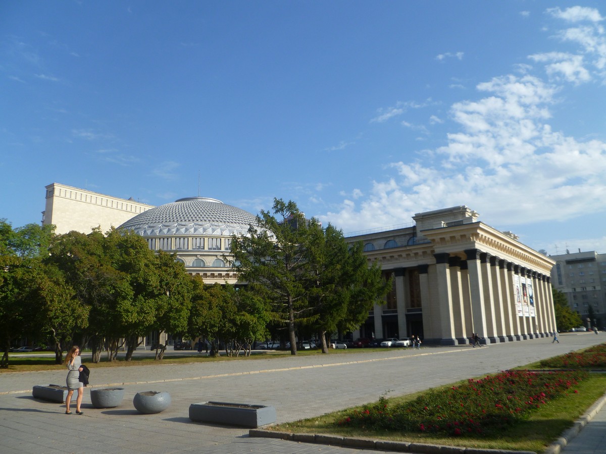 Фото Архитектурные эпохи Новосибирска