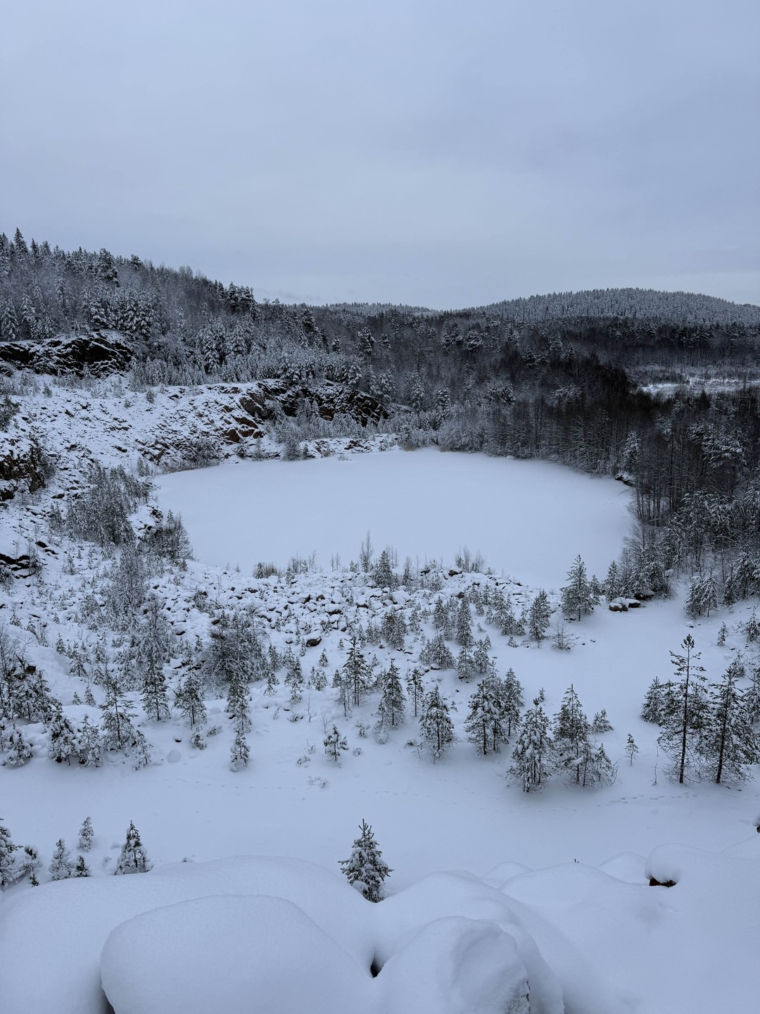 Спасибо большое за экскурсию. Это было великолепно. Поездили по всяким не попсовым точкам, посмотрели водопады, поднялись