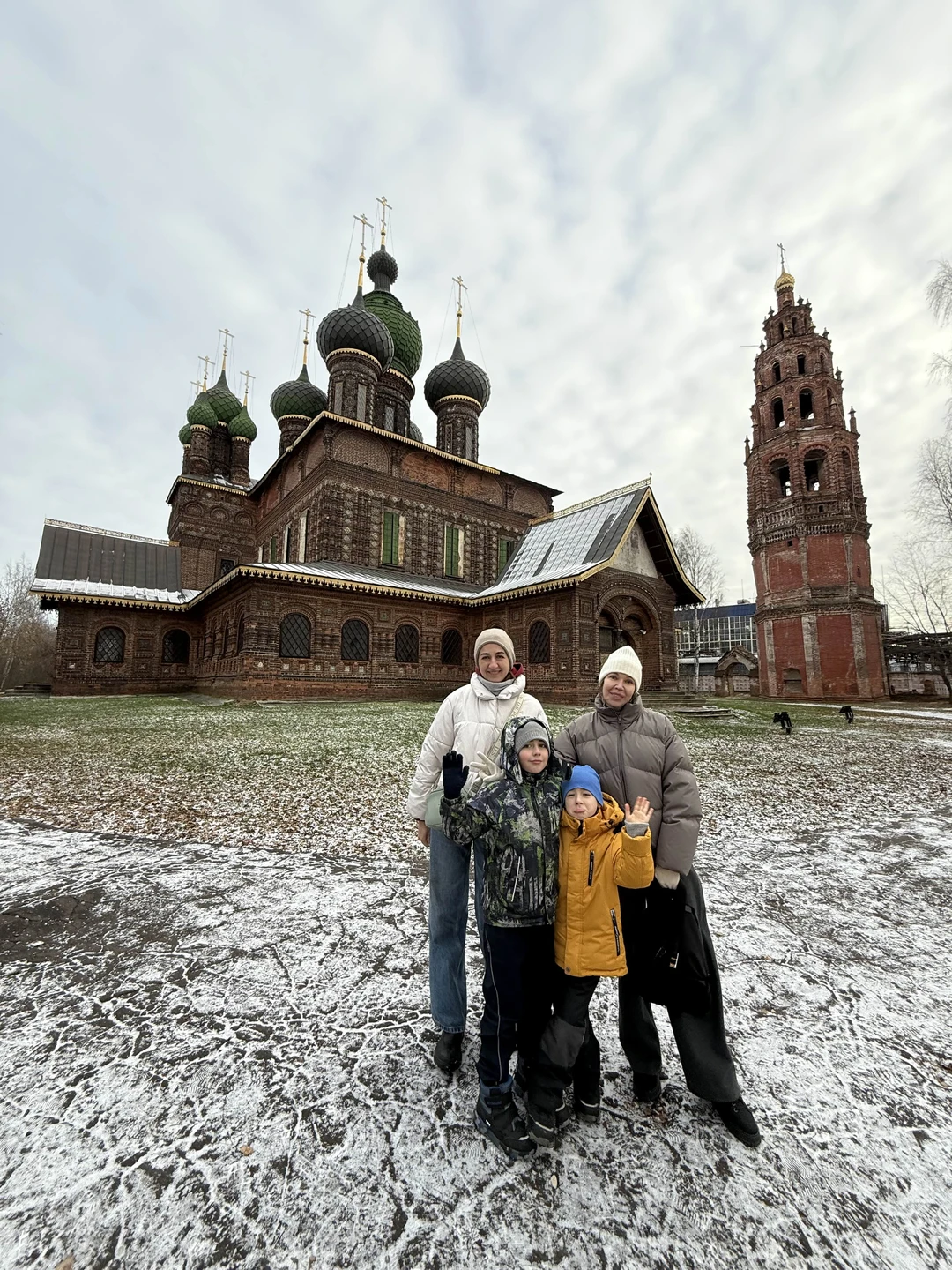 Огромная благодарность Руслану за познавательную экскурсию по Ярославлю!