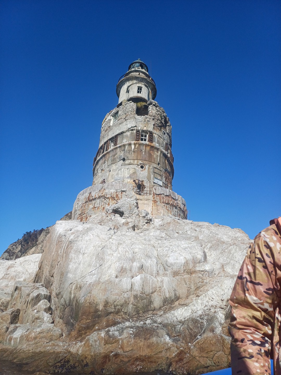 Маяк Анива - в мини-группе (Анастасия)