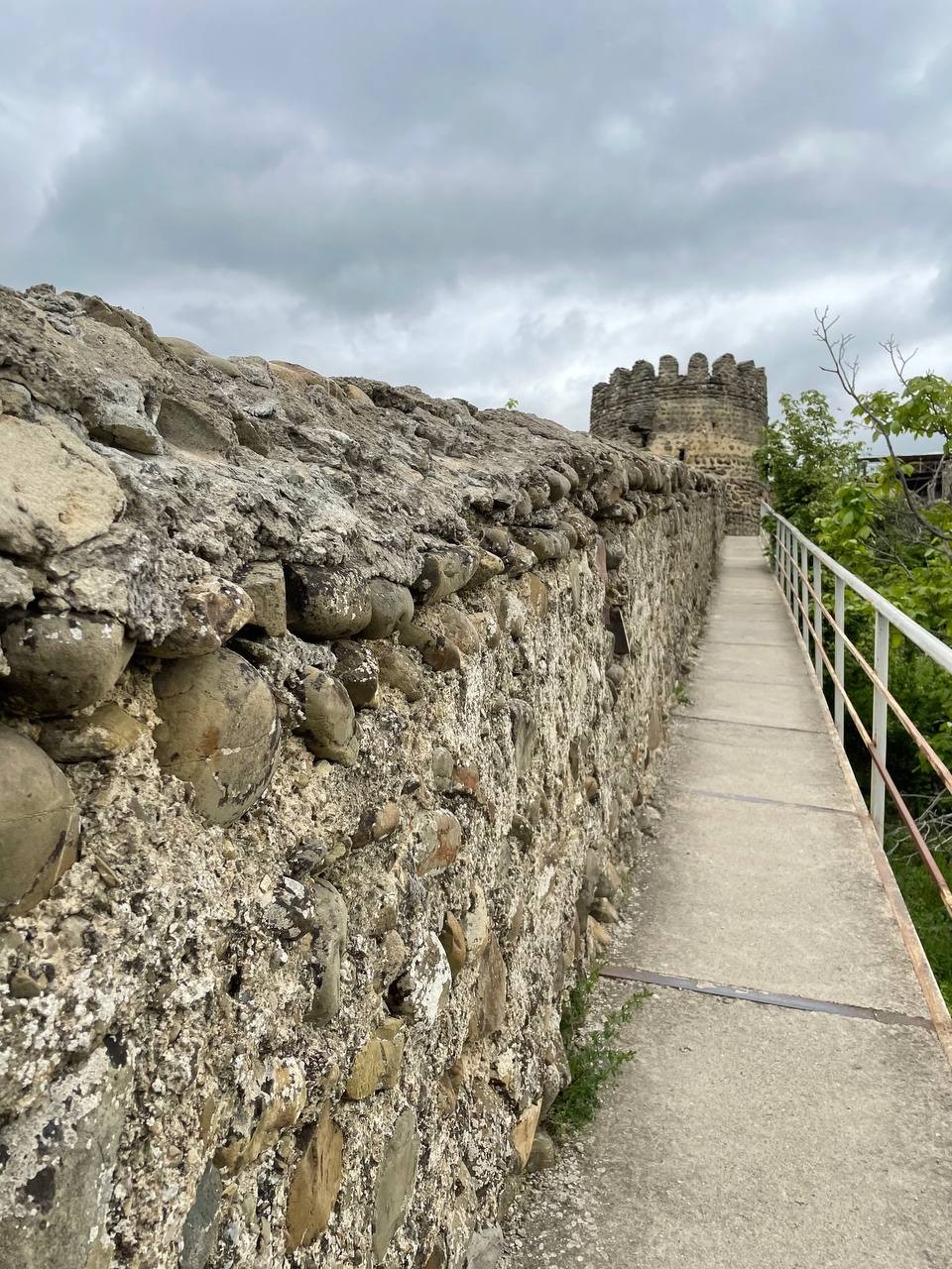 Отличная экскурсия. С нами был Заза - очень советую его как сопровождающего.