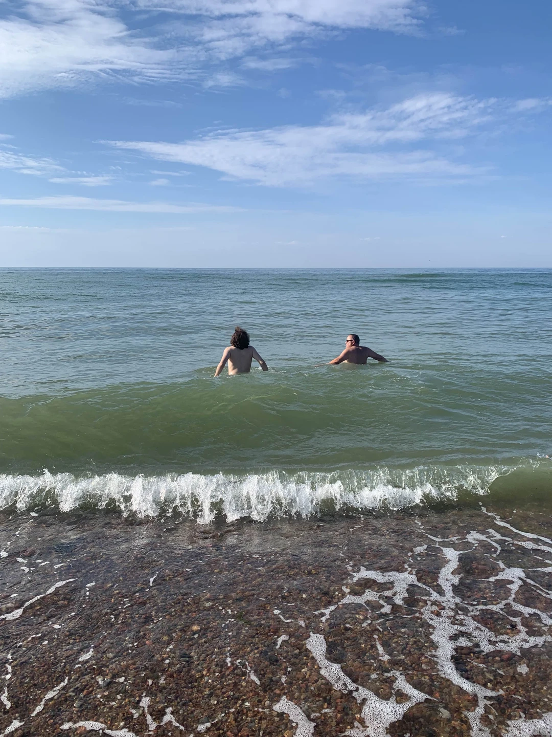 Приветствую всех путешественников! Не люблю писать отзывы, но гнет обещания, данного мной Евгению, давит на меня
