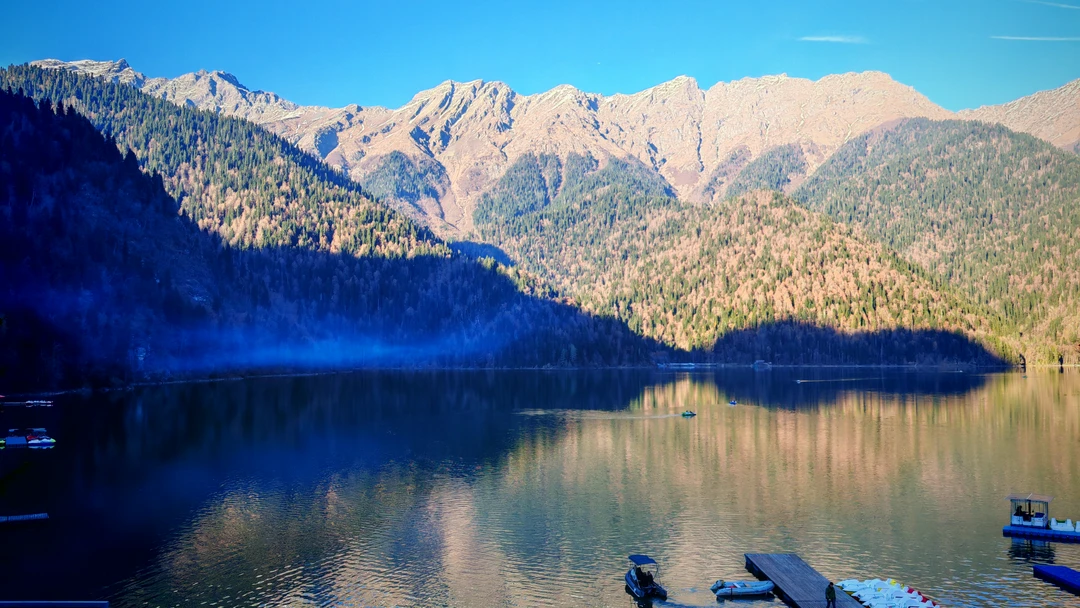 Поездка была очень насыщенной в сопровождении профессиональных водителей, в целом понравилось, организовано хорошо, без задержек. Маршрут