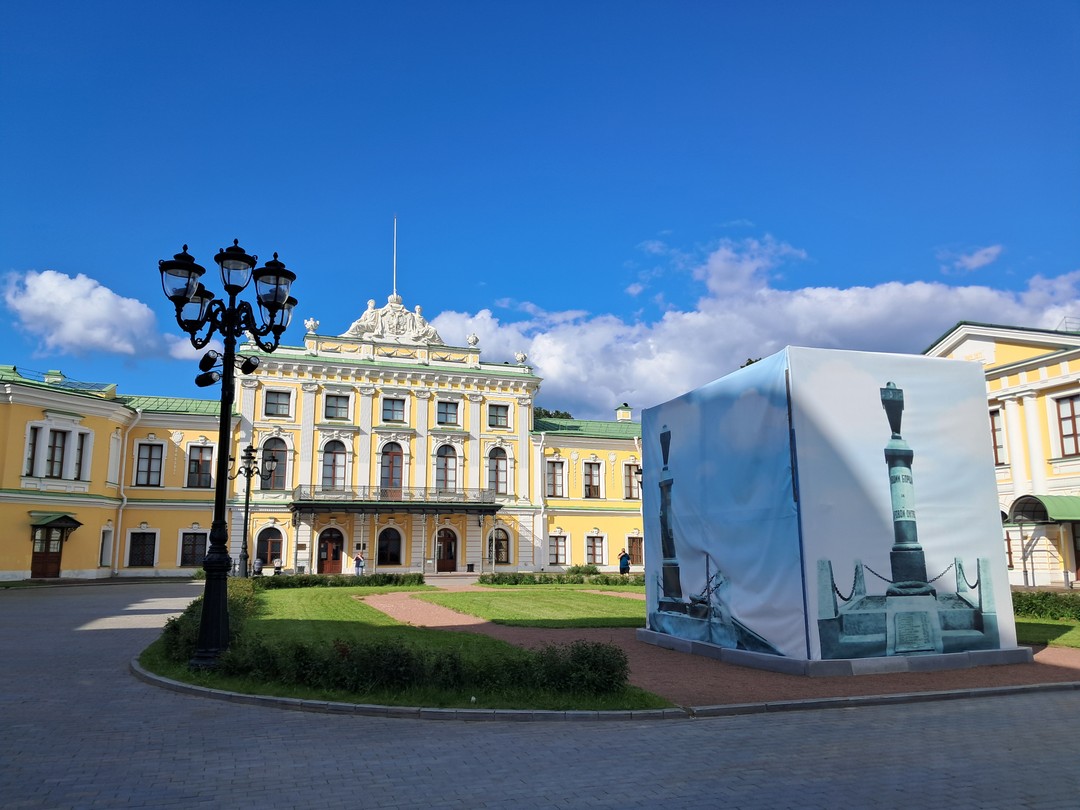 Виктория открыла для меня Тверь. Экскурсия была насыщенной, маршрут большой, я устала, но была довольна, много
