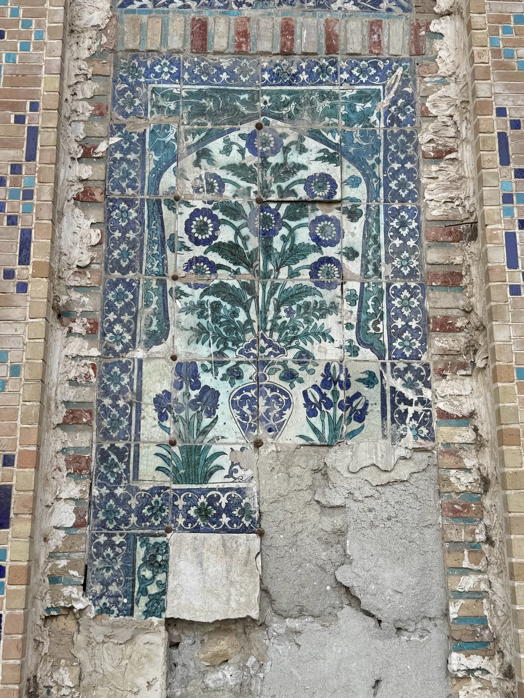 Армен, большое спасибо Вам за замечательную экскурсию по Бухаре! С Вами было очень комфортно, Вы очень