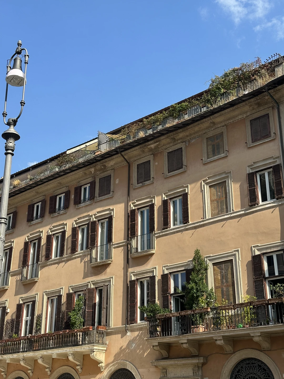 В октябре 2025 года мы были на экскурсии в Риме с гидом Маргаритой, и по нашему