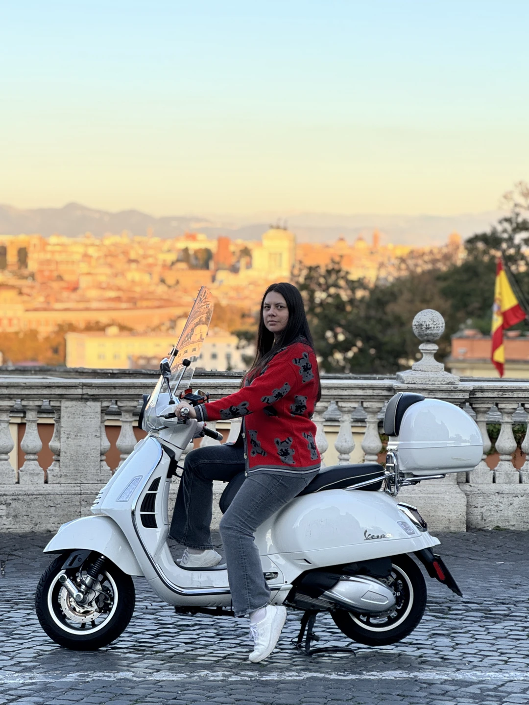 Хочется сказать большое спасибо Жандияру! Очень приятный молодой человек, видно, что ему нравится то, чем он