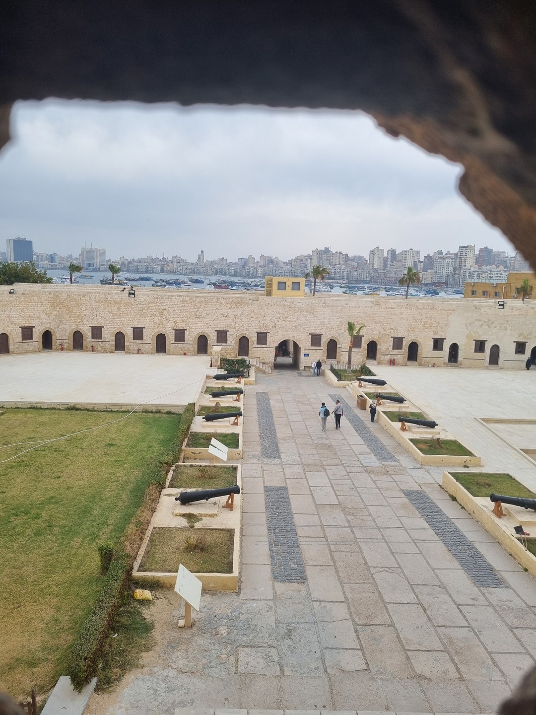 Были на экскурсии в Александрии с Зиядом, очень понравился город и его достопримечательности. В программу экскурсии