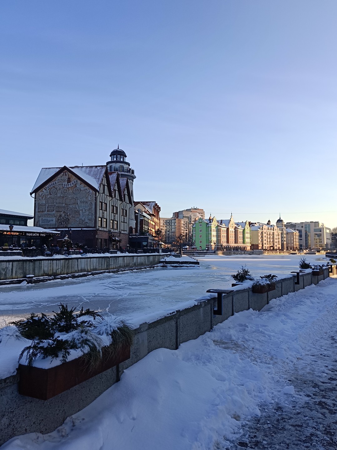 Была с сестрой, нам понравилось! Хотя было немного морозно, всë же решили сходить на экскурсию, потому