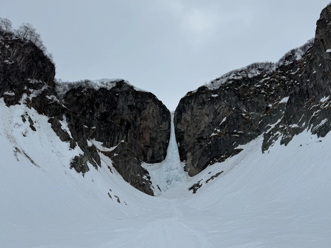 Спасибо огромное Егору и Максиму за такое потрясающее путешествие! Удивительная красота природы Камчатки - незабываемое зрелище!