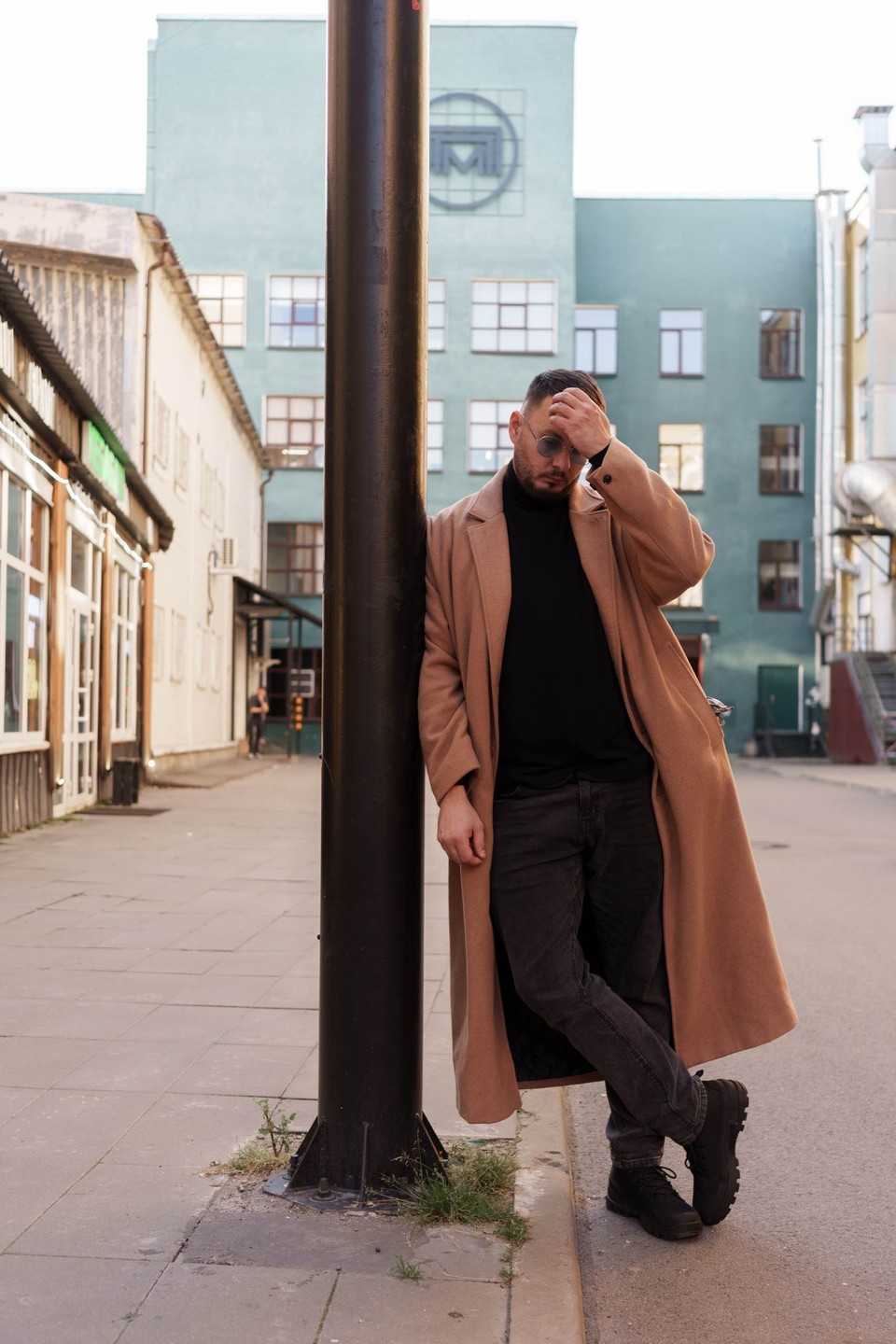 Замечательная фото прогулка по живописным улочкам и дворикам Петроградки) фотографии получились отличные)