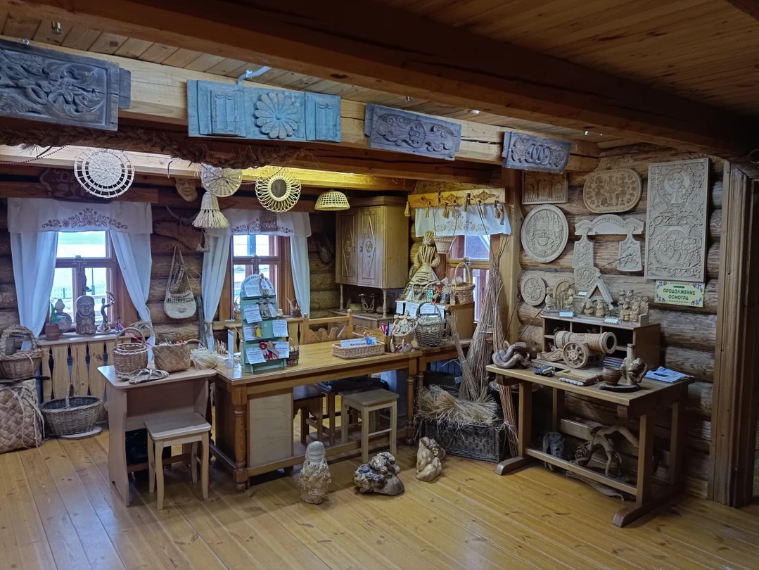 Очень интересное путешествие. Узнаете о жизни и ремеслах Нижнего Новгорода и Городца, места где умер Александр