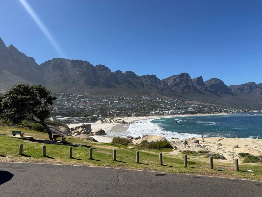 Эта экскурсия — идеальный способ за один день увидеть всё самое эпичное вокруг Кейптауна. От суровых