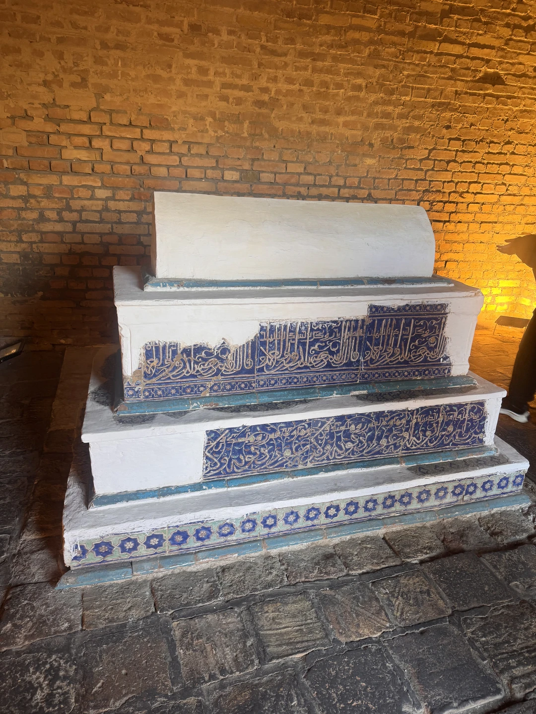 Добрый день. Спасибо Тимуру за экскурсию. Было интересно, структурировано и по делу. Отвечал на вопросы, дополнительно