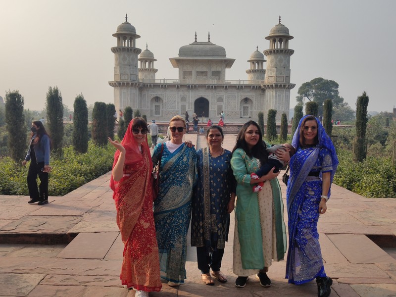 Из Дели - в Агру: путешествие в компании подруг