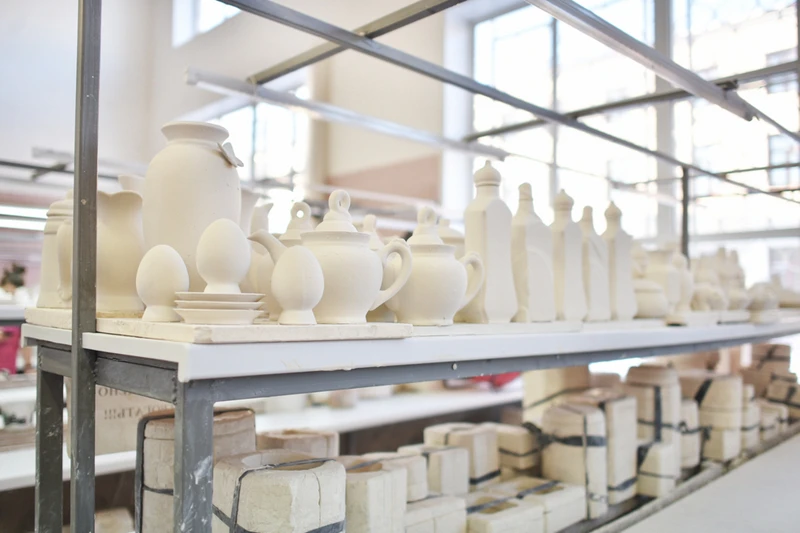 Гжельский куст: история бело-голубого символа России - из Москвы