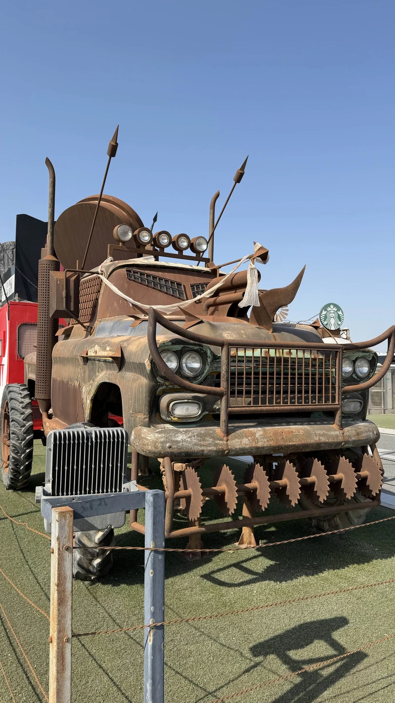 Хорошая экскурсия, гид Девид очень приятный рассказчик, было интересно и увлекательно. Единственный вопрос, когда нас всех