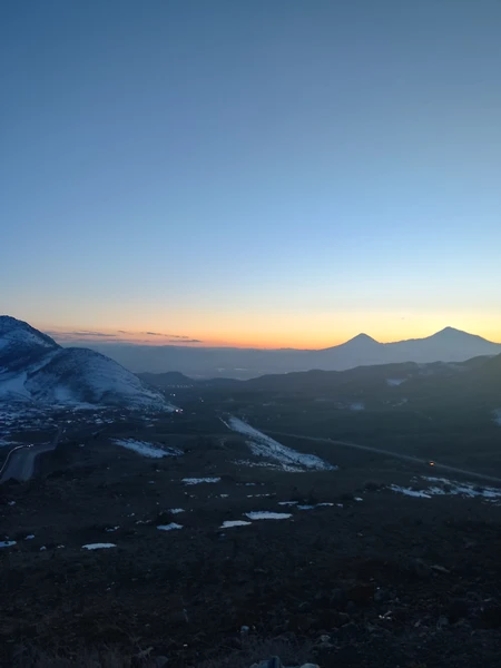 Экскурсия очень понравилась. Гид Арам прекрасно всё рассказывал, отличная организация, локации - великолепные! Маршрут хоть и