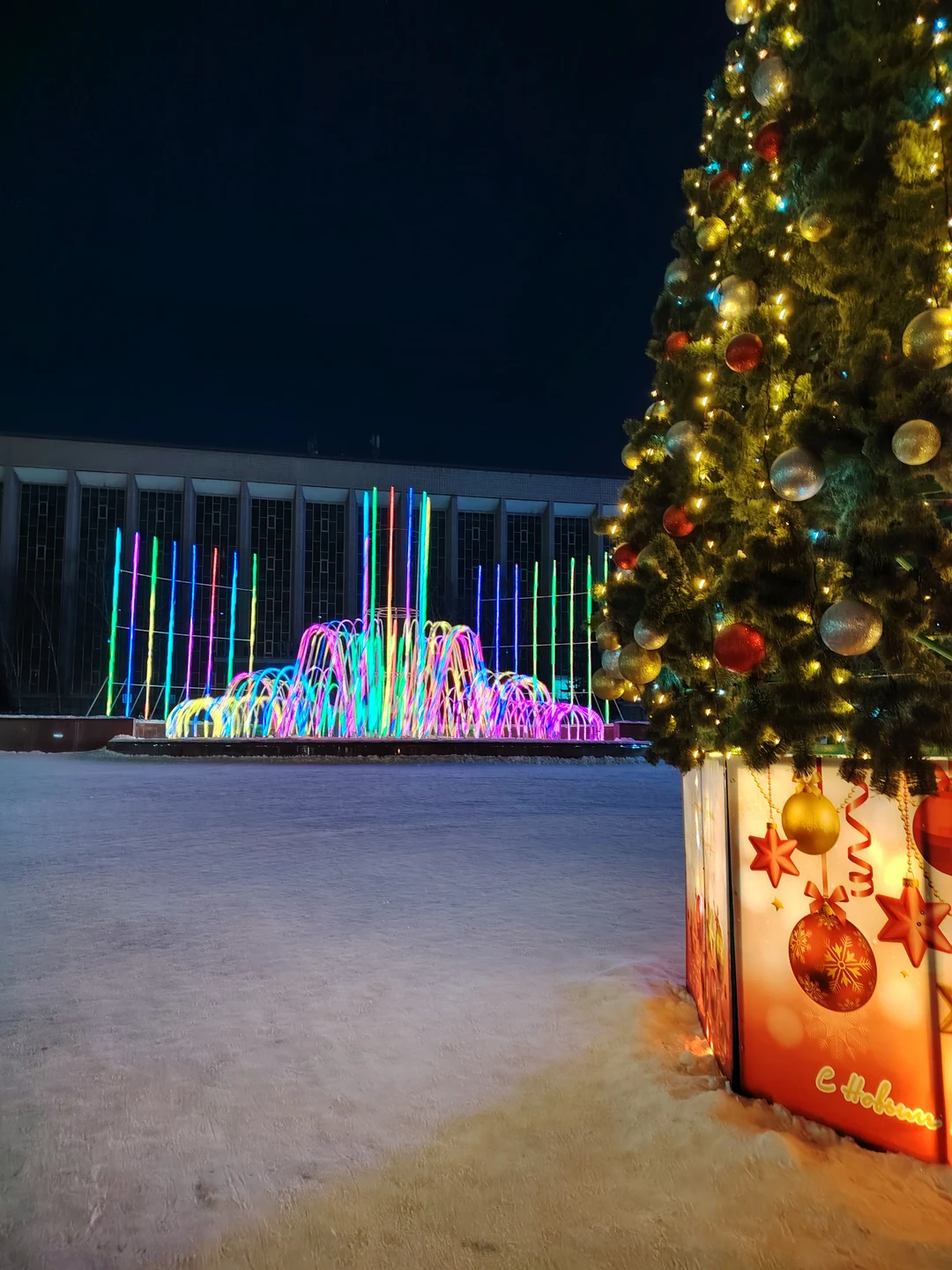 Замечательная экскурсия с отличным гидом-узнали такие моменты, о которых не написано в путеводителях. Динамичная экскурсия истории