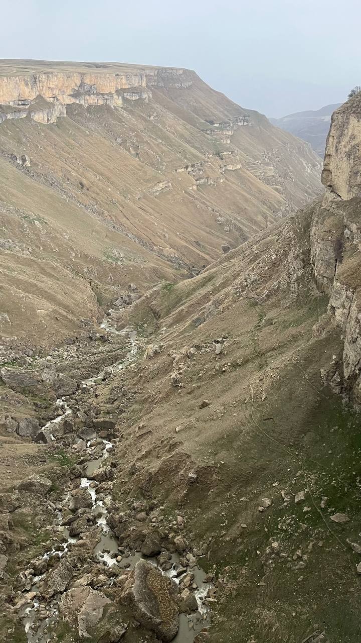 Мы провели прекрасные три дня в компании Магомеда! Красоту Дагестана не передать словами, дух захватывает от
