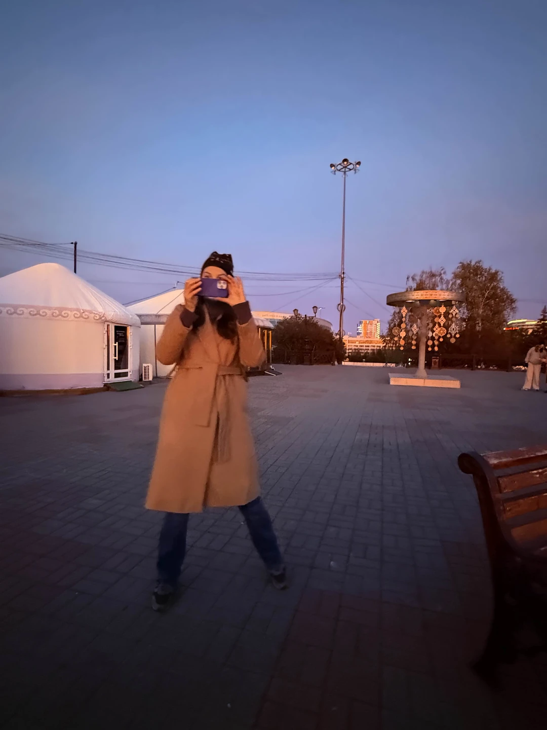 Мария прекрасна!) во-первых она пунктуальна. Во-Вторых она любит свой город и понимает о чем рассказывает! В