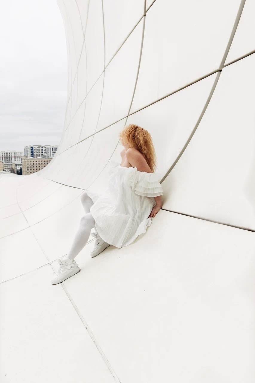 Всё было легко (особенно в вопросах позирования, когда ты им не особо владеешь))), оперативно, профессионально и