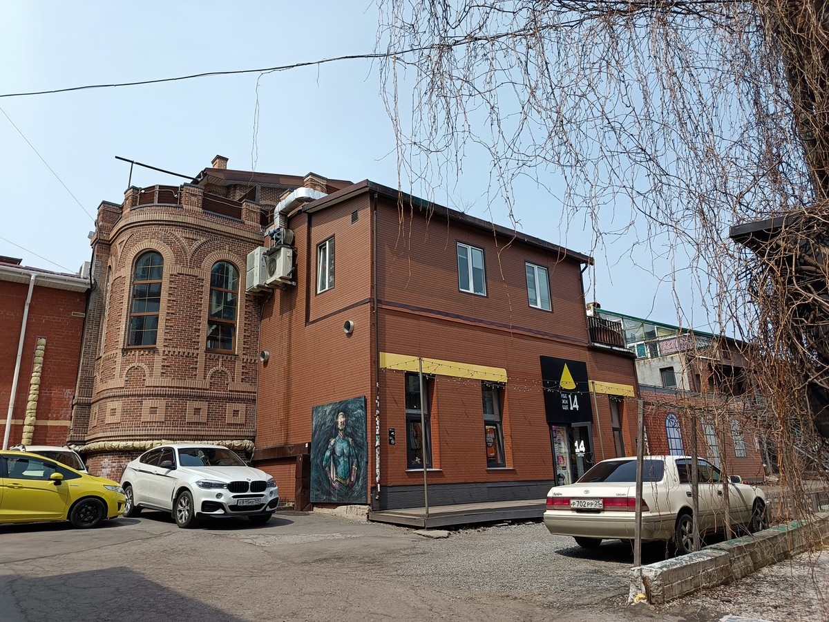 Фото По исторической Миллионке с китаистом