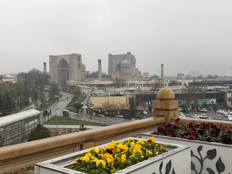 Вчера посетила экскурсию, которую проводил замечательный гид Дониёр. Экскурсия была очень интересная: удобный пешеходный маршрут с