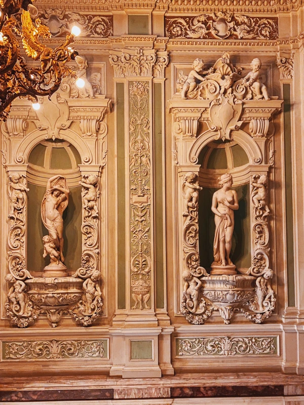 Золото, призраки и тайны особняка Кельха