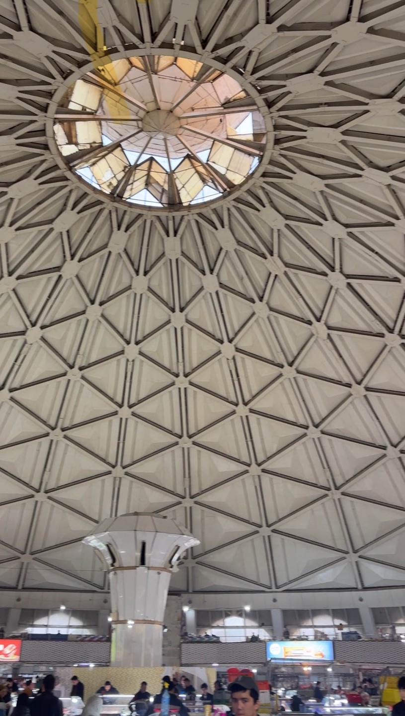 С этой экскурсии лучше всего начинать знакомство с городом) Гид очень интересно рассказал историю столицы, старую