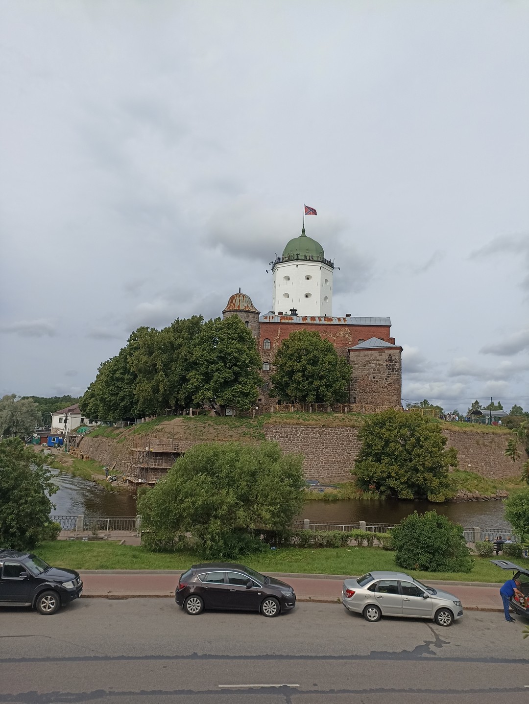 Однодневная экскурсия из Петербурга в Выборг на автобусе (Елена)