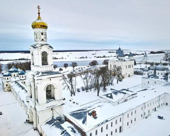 Перынский скит, Юрьев монастырь, «Витославлицы», свободное время