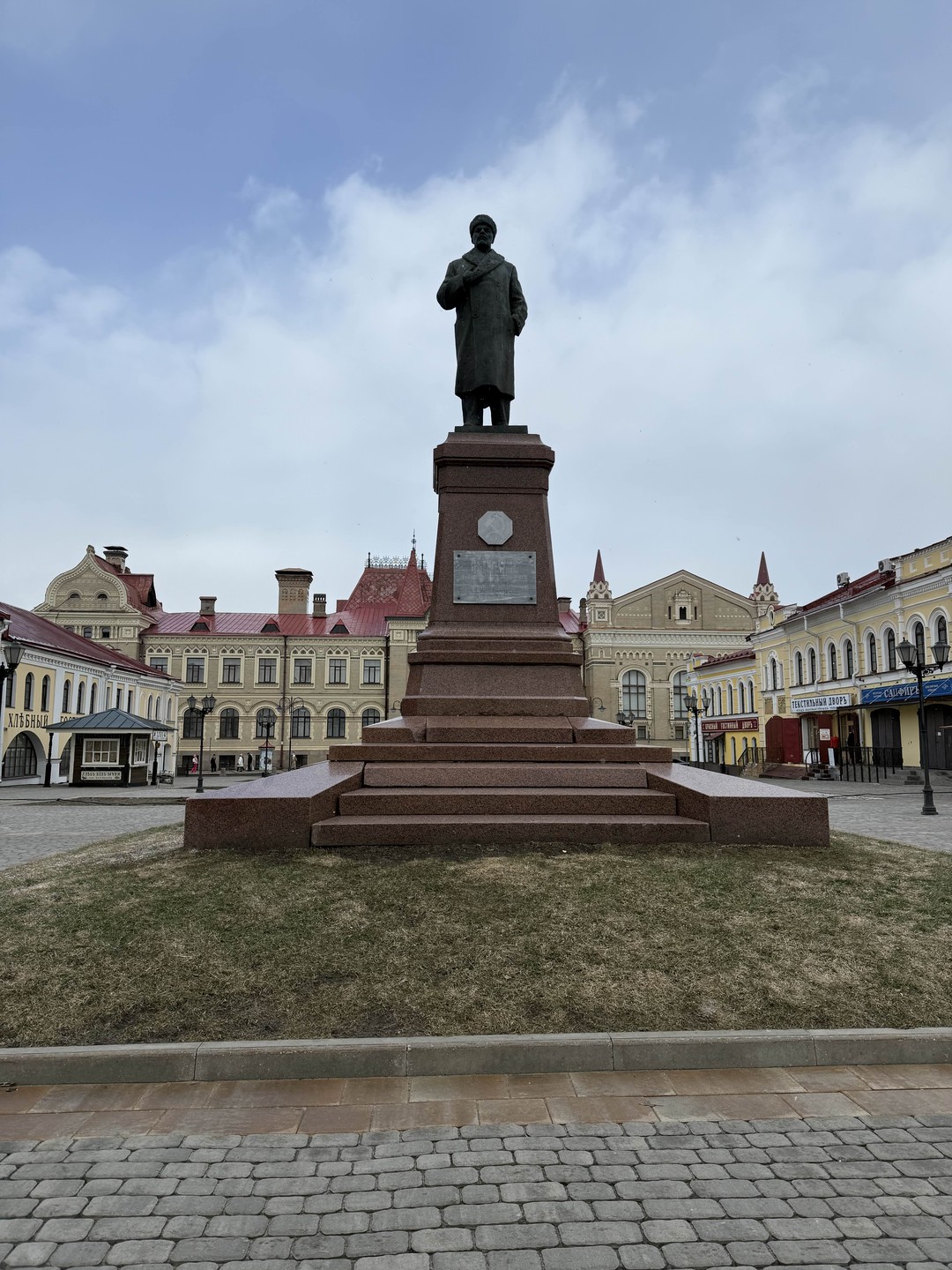 Спасибо большое. Было очень интересно. Очень быстро пролетело время, экскурсия познавательная. Приятно, когда с такой любовью