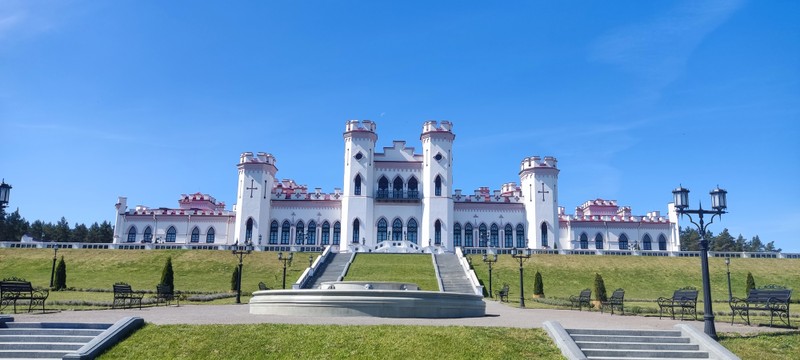 Трансфер из Бреста - в замки Коссово, Несвиж, Мир и обратно