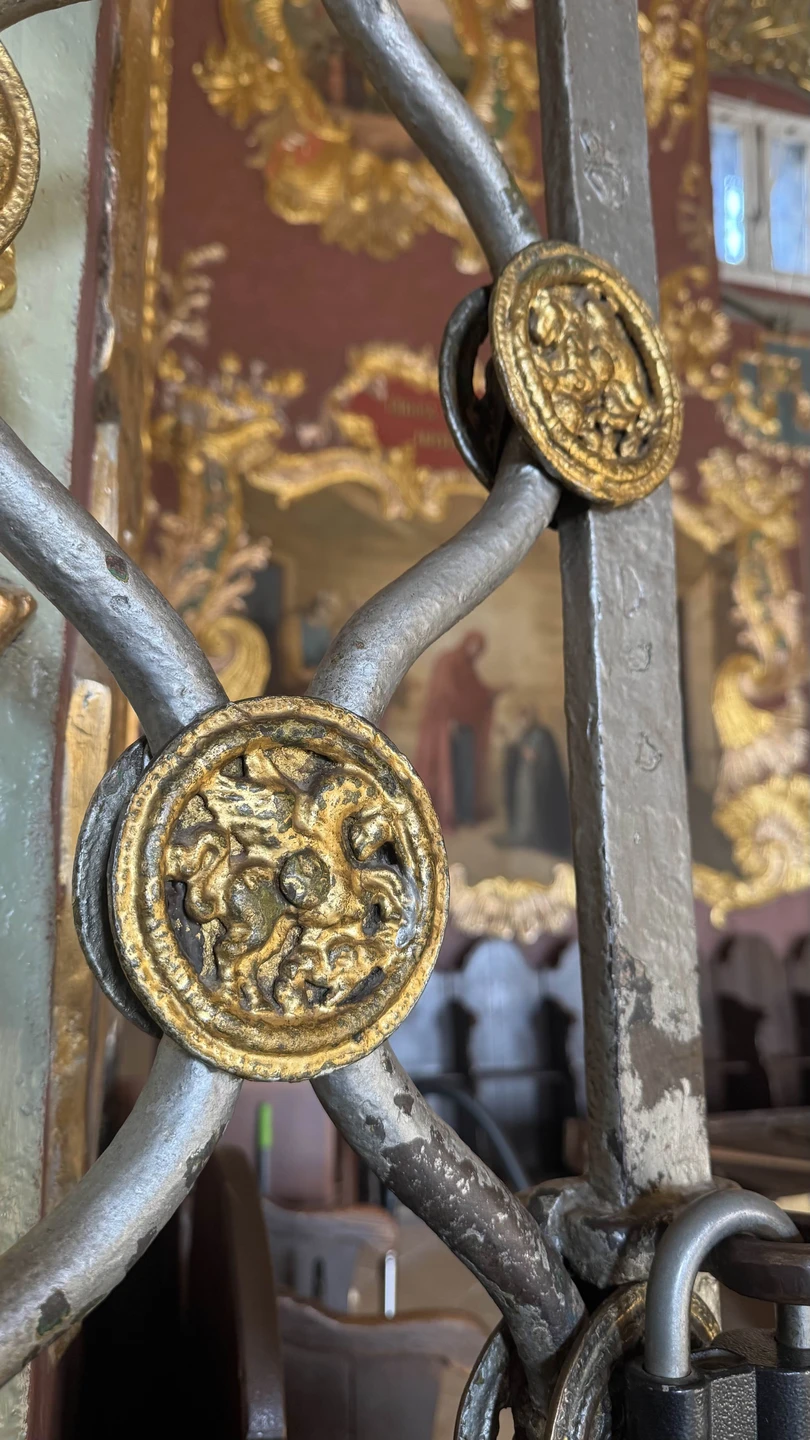 Замечательные гиды: Дмитрий и Сергей ведут очень увлекательно и легко. Мы днем прогулялись с Дмитрием по