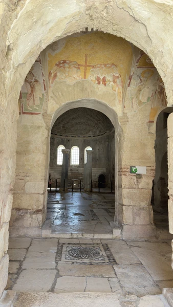 Во-первых хочу выразить большую благодарность Угуру. Он отличный гид и опытный водитель. Находясь в автомобиле, под