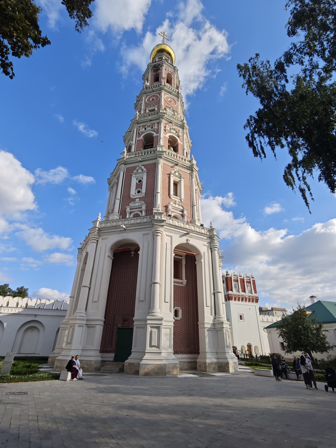 Экскурсия по Новодевичьему монастырю в мини-группе (Александр)
