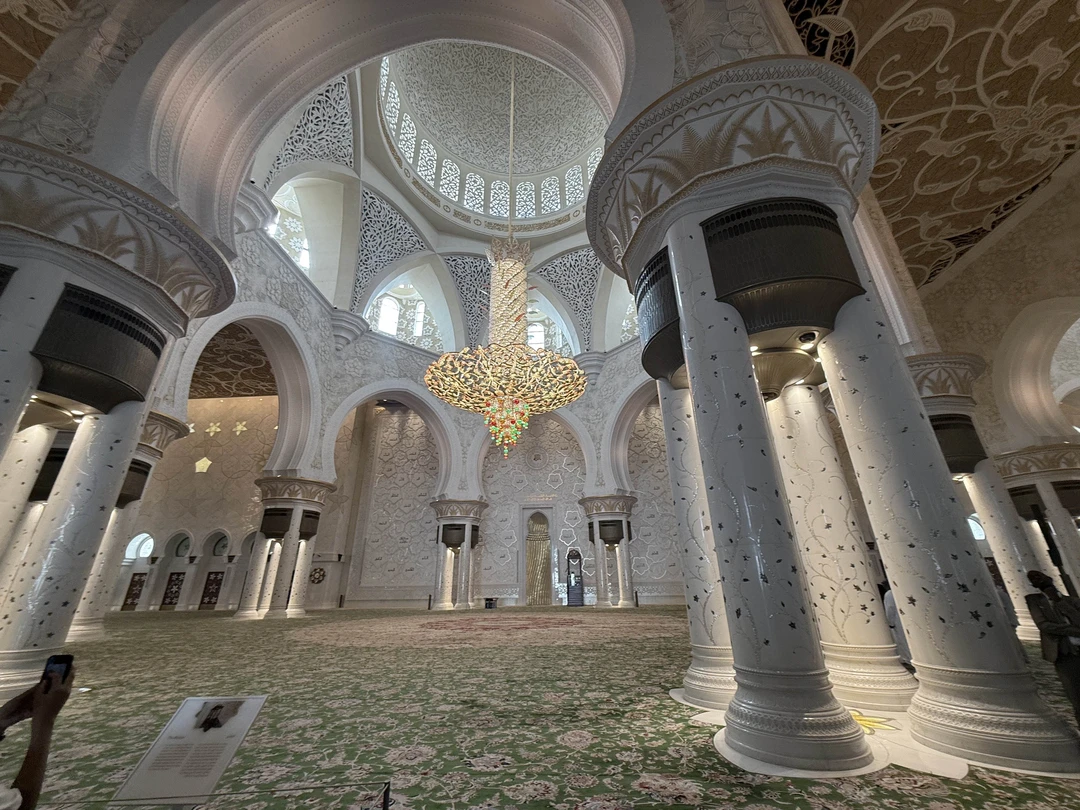 Спасибо большое за прекрасный день в Абу Даби! 🤩