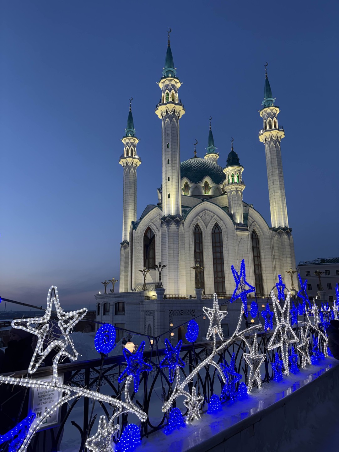 Очень классная экскурсия, много информации, много локаций, все удобно, и на автобусе проехались и пешком прошлись. Всем советую!