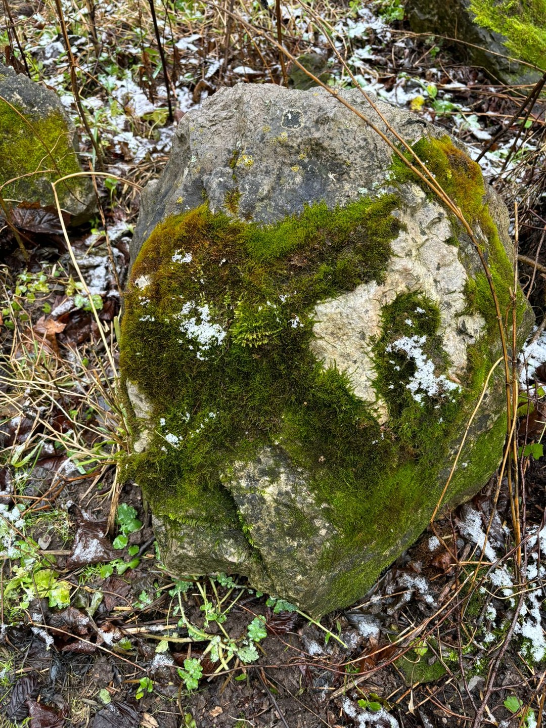Хочу написать об экскурсии "Аскинская ледяная пещера и Абзановский водопад". Это было путешествие в красоту не