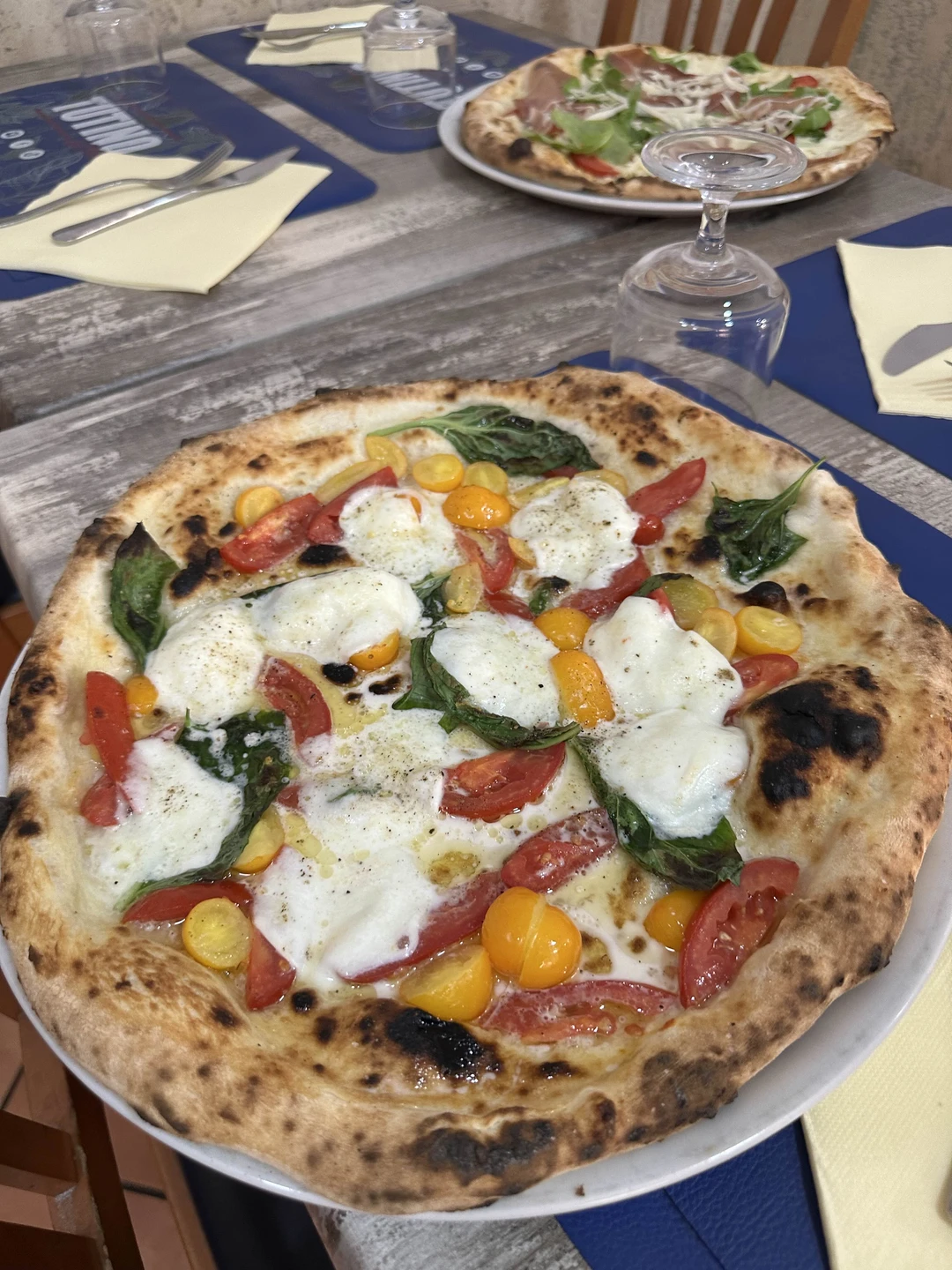 Отличная девушка, открытая, добродушная со знанием истории и местной жизни!