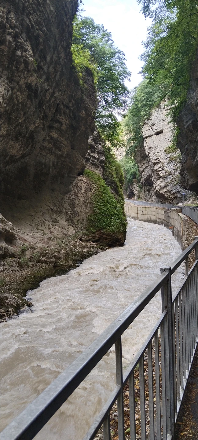 На джипе сквозь облака! Озеро Гижгит и Чегемские водопады (Елена)